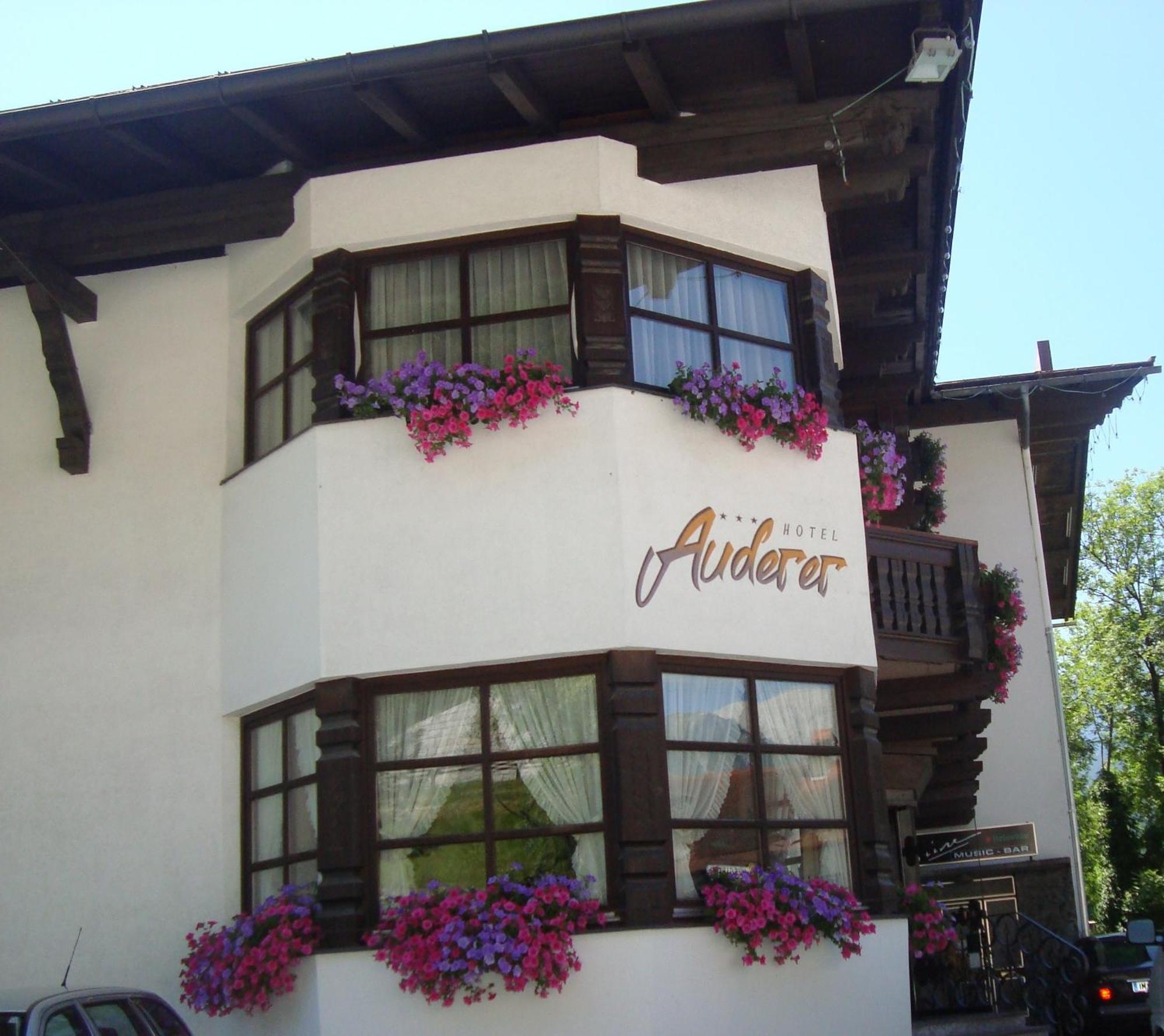 Hotel Auderer Имст Екстериор снимка