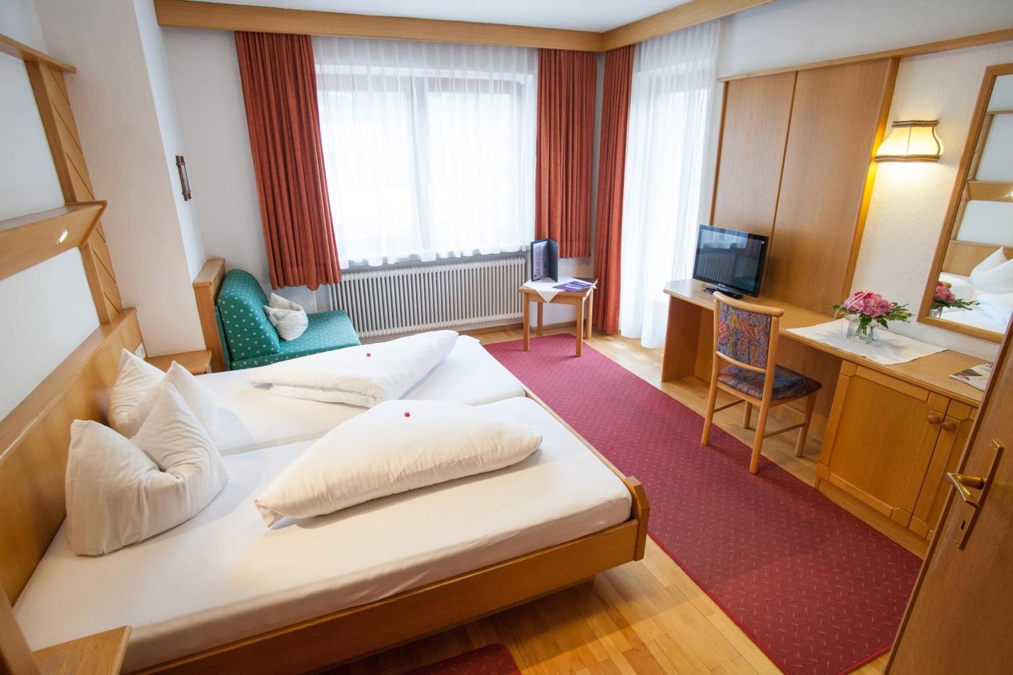 Hotel Auderer Имст Стая снимка