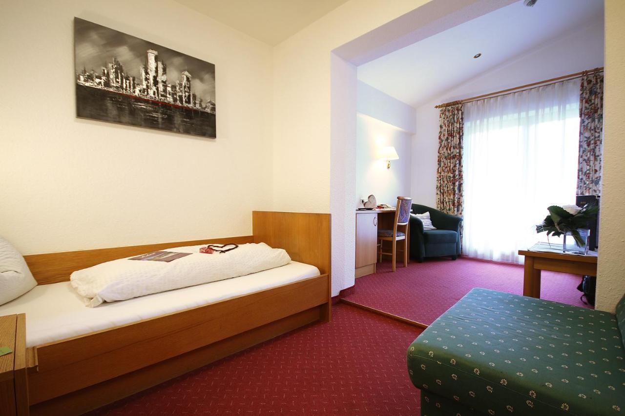 Hotel Auderer Имст Екстериор снимка